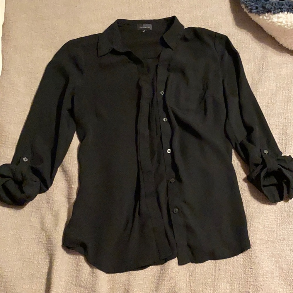Black collar button-up blouse